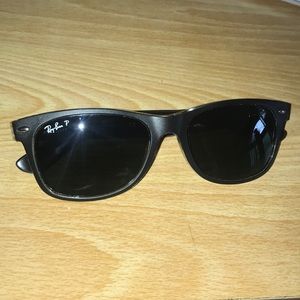 Ray Ban New Wayfarer Polarized Sunglasses